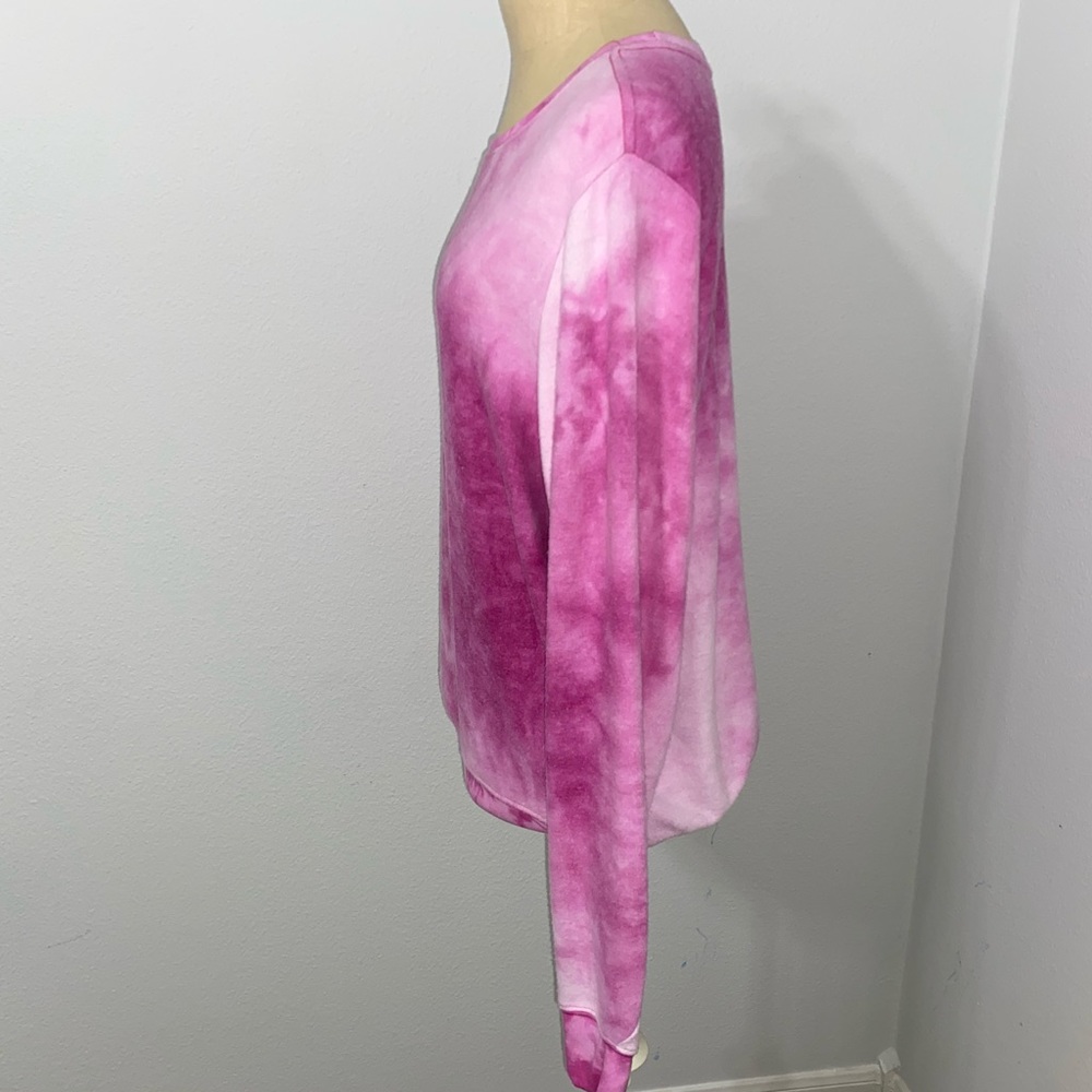 SOLD❌ Love Potion Sweatshirt NWT - Picture 2 of 8